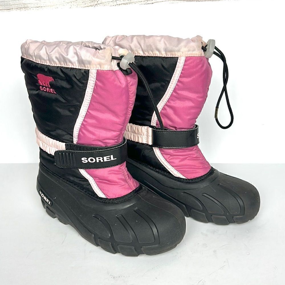 Sorel Youth Flurry Weather Resistant Snow Boot Pink Black size US 4 (22 cm)